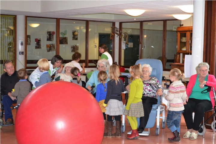 Verwonderend Activiteiten met jongeren, oma's en opa's | Wijsheid verjaart niet DV-39